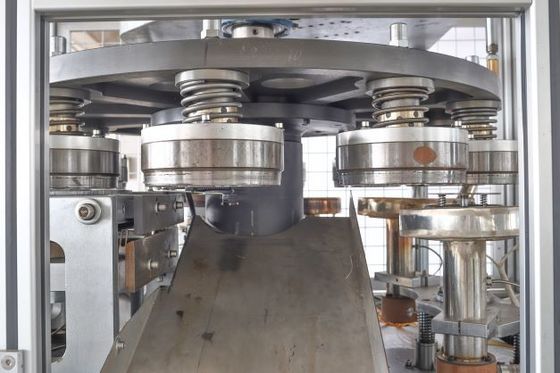 Coperchio della tazza di carta della bevanda dell'hotel che fa energia di risparmio della macchina 380Volt